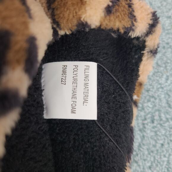 Bobbie Brooks Ladies Slip-on Slippers Cheetah/Leopard Print Small (8-9) Medium - Picture 8 of 8